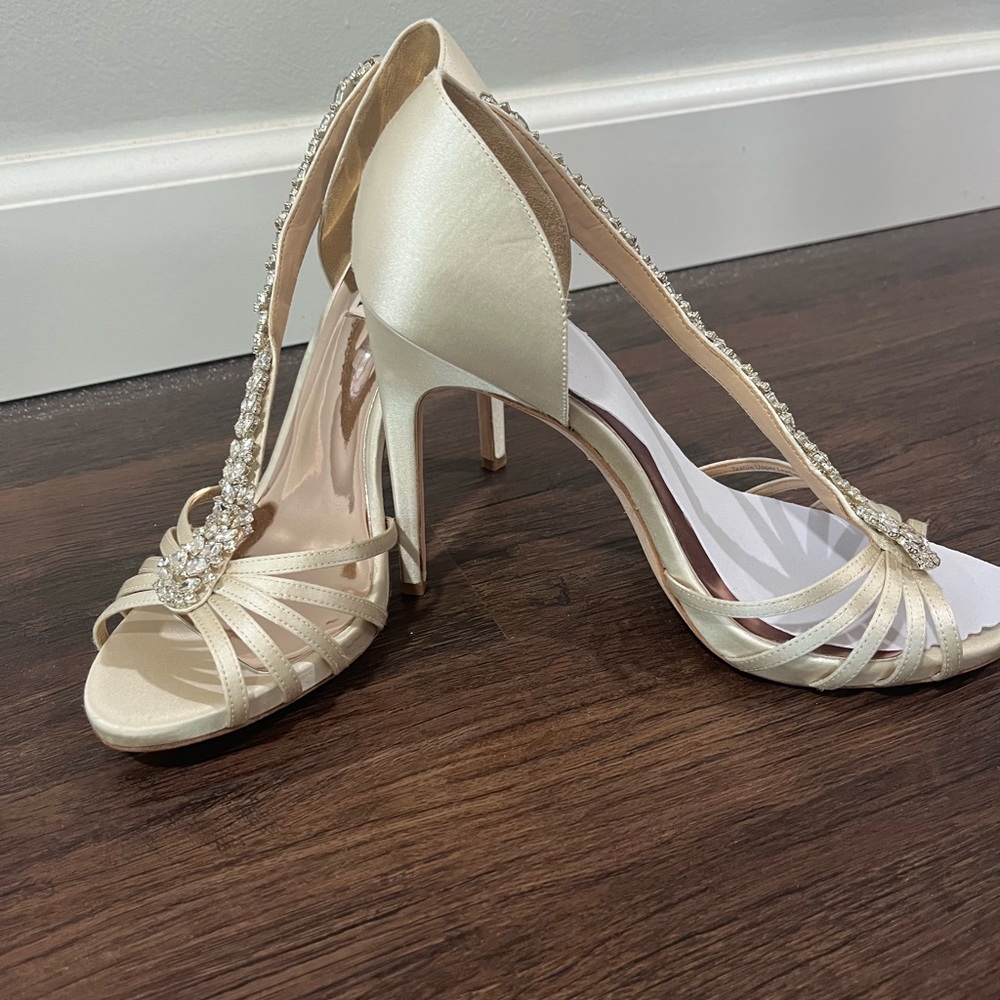 Badgley Mischka Heels